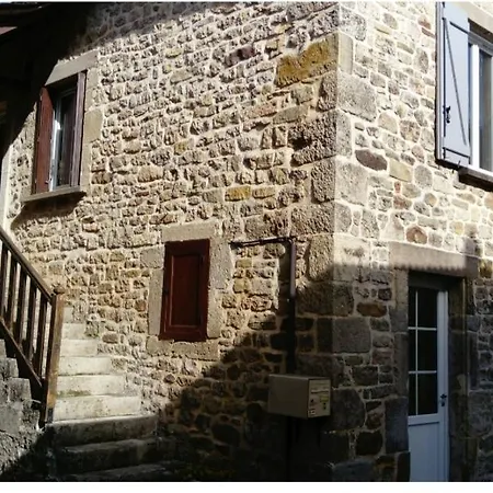 Maison De Village Goutrens Exterior photo